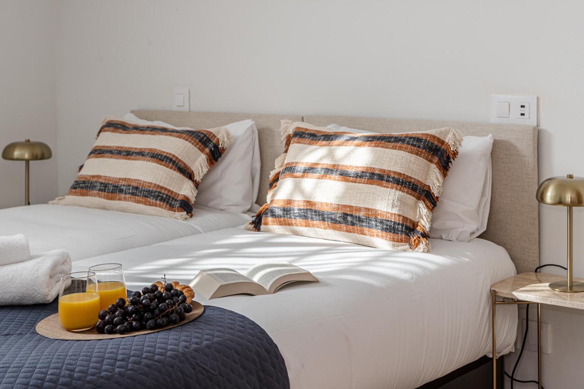 Appartement Waou Gran Via Attic - Corta Duracion à Madrid Extérieur photo